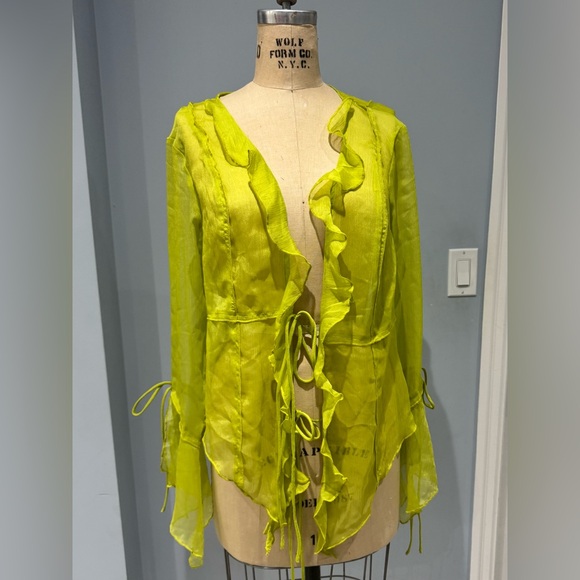 Fashion Nova never worn 1XL Sweet Sensationin Ruffle Blouse - Chartreuse - Picture 1 of 2